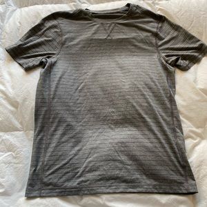 Lululemon Mens Medium Drysense Short Sleeve